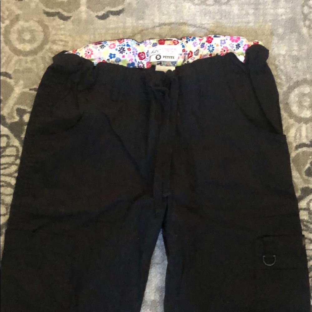 🌟NEW LISTING🌟 KOI stretch scrub pants